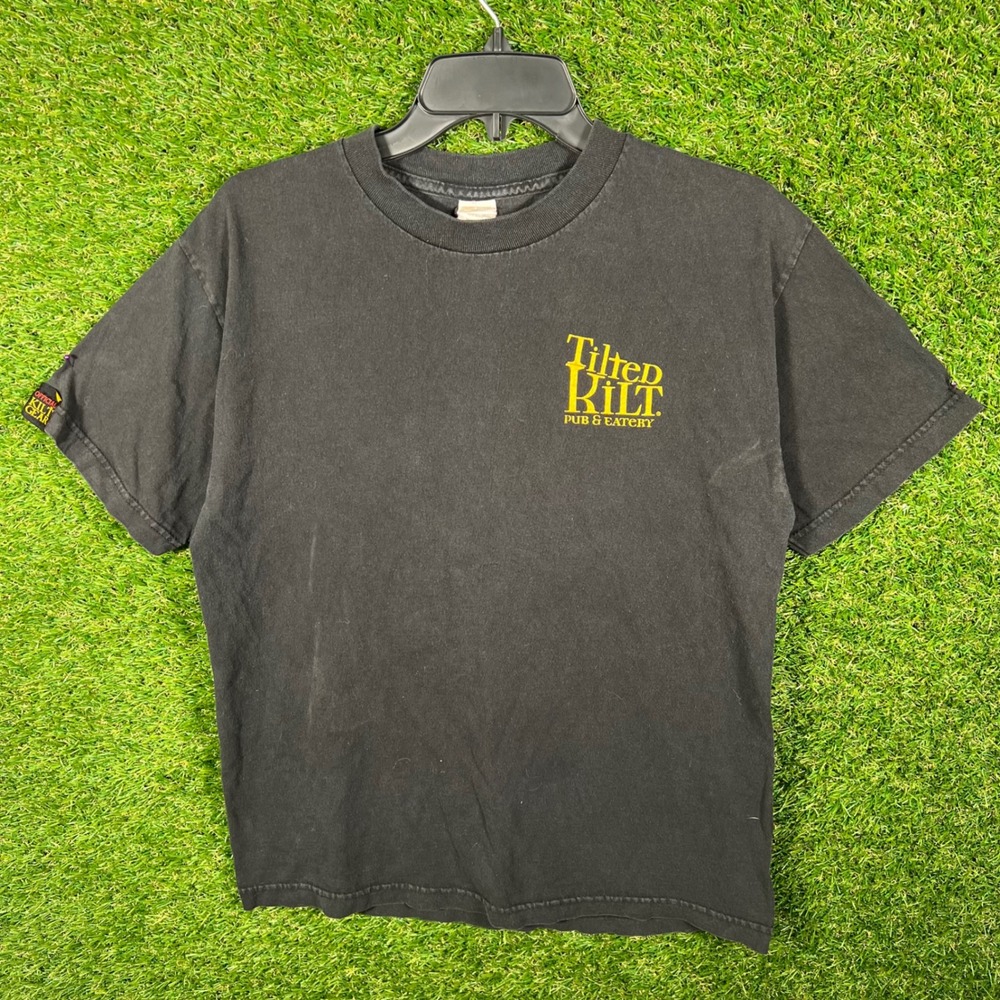 Tilted Kilt Pub Brewery T Shirt Black Graphic Tee Men's Size Medium